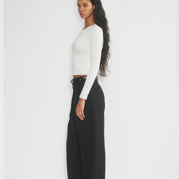 NWT Babaton contour crew *note color-V21 - Picture 3 of 6